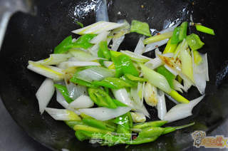 详解葱爆羊肉的制作细节及口味特点的做法步骤:7