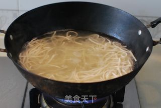 家人最爱的【炸酱面】的做法步骤:18