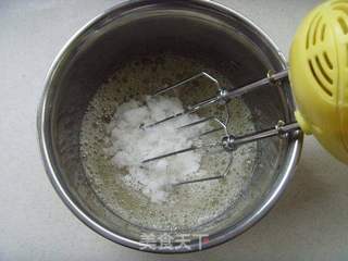 【食尚擂台烘焙赛区】:绿意盎然---抹茶蜜豆卷的做法步骤:5