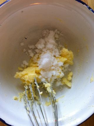 心形椰蓉包的做法步骤:2