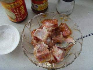 【食尚擂台中餐赛区】:酸甜开胃---梅子酱蒸排骨的做法步骤:4
