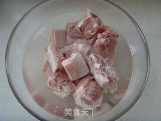 【食尚擂台中餐赛区】:酸甜开胃---梅子酱蒸排骨的做法步骤:2