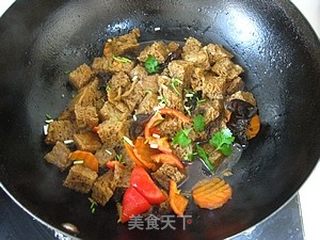 北方人这样吃烤麸------双喜烤麸的做法步骤:13