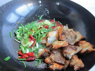 豆腐煮鱼的做法步骤:8