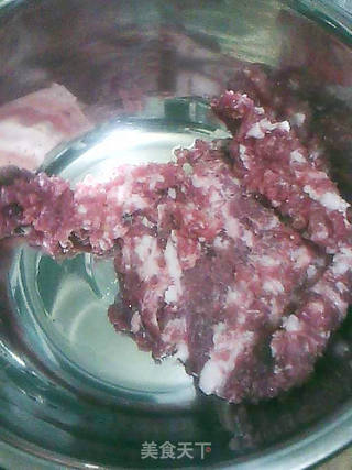 芹菜猪肉包的做法步骤:2