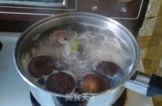 【冬季御寒暖身汤】—香菇莲藕鸡汤面的做法步骤:8