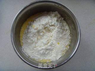 【食尚擂台烘焙赛区】:醇香可口---猫王磅蛋糕的做法步骤:5