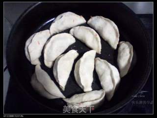 脆皮什锦水煎包的做法步骤:9
