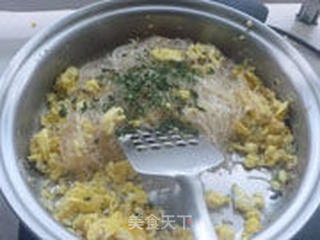鸡蛋炒粉丝的做法步骤:13