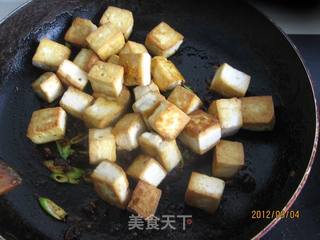 香菇酱炒豆腐的做法步骤:8