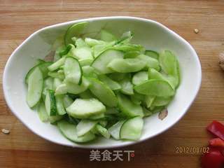 老黄瓜炒花蛤的做法步骤:7