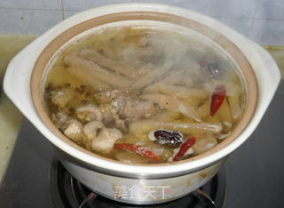 【苏苏私房菜】酸萝卜老鸭汤的做法步骤:11