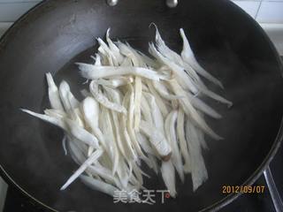 杏胞菇鸡蛋盒子的做法步骤:3