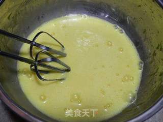 核桃蜂蜜重油蛋糕的做法步骤:2