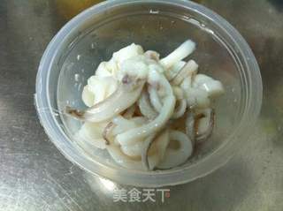 椰奶鱿鱼包菜意大利面的做法步骤:3