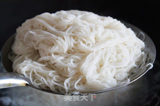 蔬菜丁肉末拌粉的做法步骤:11
