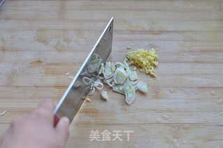 鸡蛋狮子头的做法步骤:2