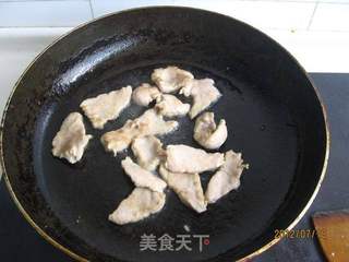 小炒松蘑的做法步骤:5