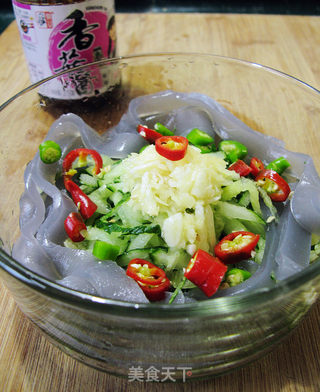 香菇酱拌乌鱼花凉粉的做法步骤:5