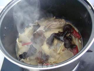 榨菜炖烧鸡的做法步骤:8