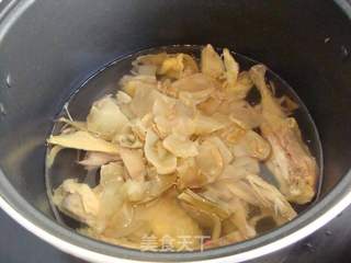 榨菜炖烧鸡的做法步骤:4