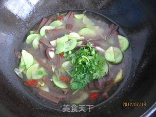 黄瓜猪血汤的做法步骤:11