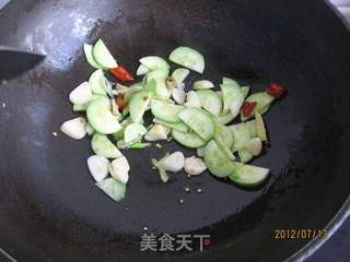 黄瓜猪血汤的做法步骤:5