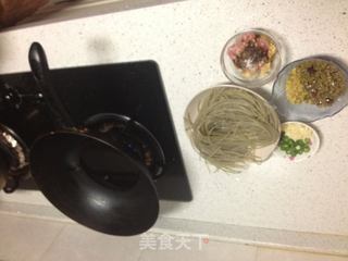 蚂蚁上树(酸辣版)的做法步骤:2