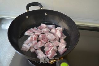 【酥软红烧肉】的做法步骤：2