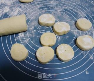 酥皮蛋塔的做法步骤:10