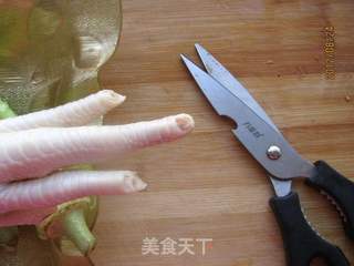 秋葵鸡爪汤的做法步骤:3
