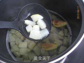 无花果炖梨——清肺润肺的做法步骤:5