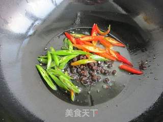 双椒豆豉炒肉丝的做法步骤:7