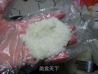玫瑰红豆沙糯米球的做法步骤:6
