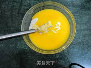 简单优雅让人一试难忘——【轻乳酪蛋糕】的做法步骤:3