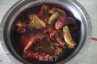 红菇肉片线面的做法步骤:2