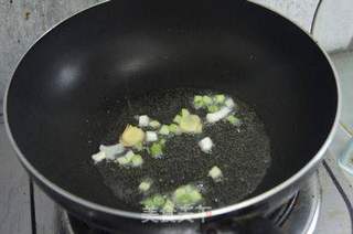 红菇肉片线面的做法步骤:4