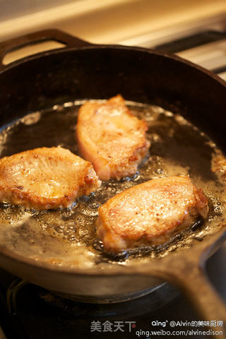 Iberian pork loin with sausage & beans的做法步骤:5