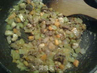 牛肉咖哩炒饭的做法步骤:6