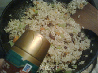 牛肉咖哩炒饭的做法步骤:8