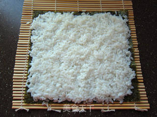 金枪鱼沙拉紫菜包饭的做法步骤:17