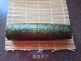 金枪鱼沙拉紫菜包饭的做法步骤:25