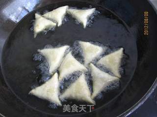 炸土豆泥糖三角的做法步骤:14