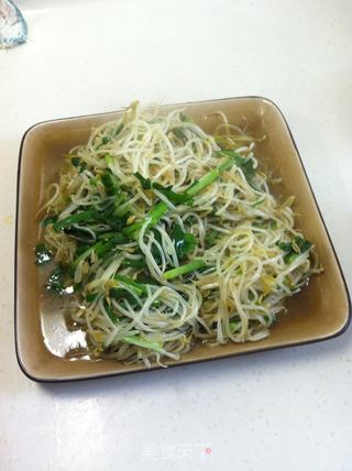 豆芽炒韭菜的做法步骤：4