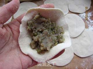花朵绿豆沙包的做法步骤:7
