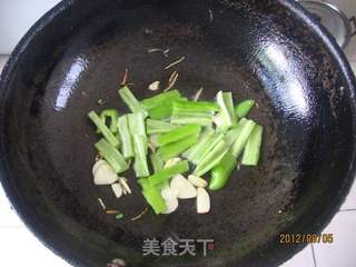 黄瓜炒虾的做法步骤:9