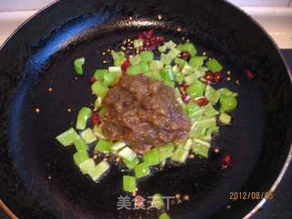辣炒鲫鱼籽的做法步骤:7