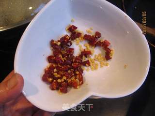 辣炒鲫鱼籽的做法步骤:4