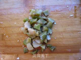 辣炒鲫鱼籽的做法步骤:3