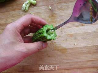 蜜汁红枣苦瓜段的做法步骤:4